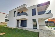 Kuće - Malinska - NOVA DVOJNA KUĆA S BAZENOM I POGLEDOM NA MORE, NA MIRNOJ LOKACIJI!