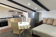 Apartmani - Malinska - ATRAKTIVAN APARTMAN S POGLEDOM NA MORE, 800 M OD PLAŽE!
