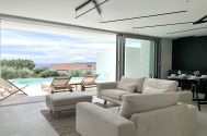 Kuće - Grad Krk - NOVA URBANA VILA S DVA DVOETAŽNA APARTMANA S BAZENIMA, 500 M OD PLAŽE!